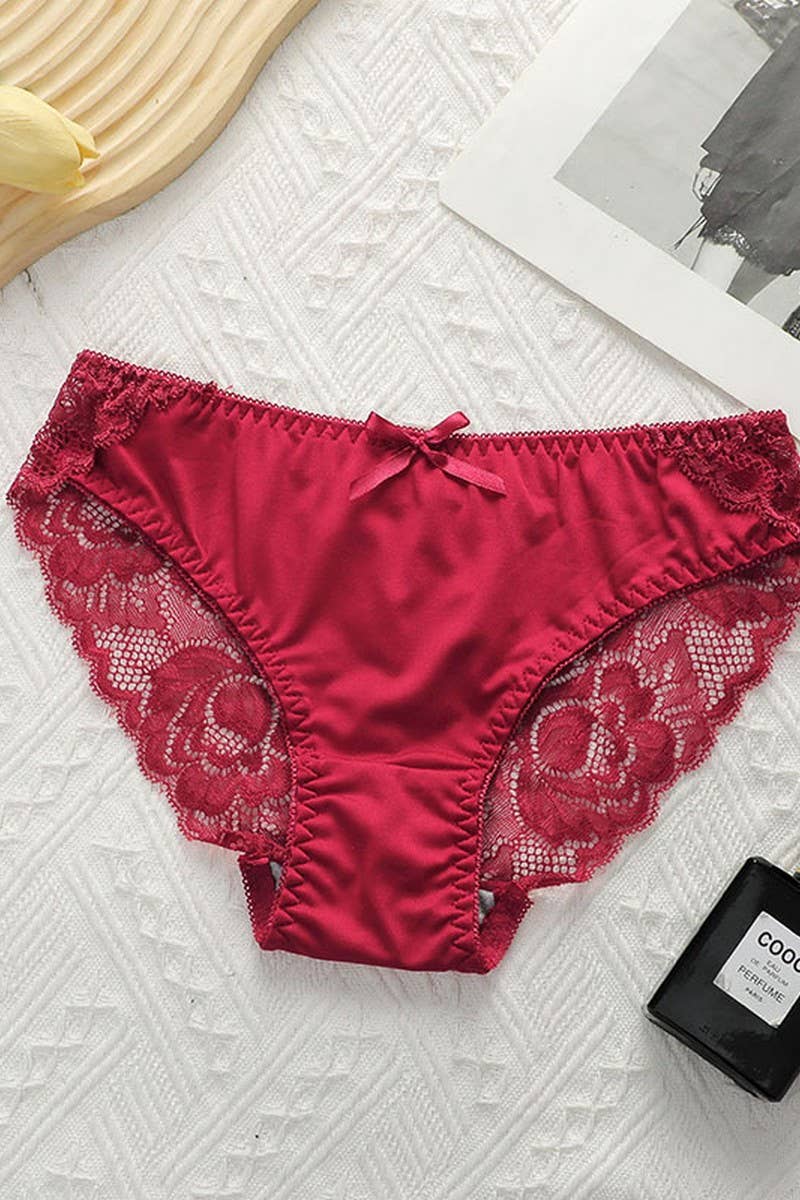 LACE UNDERWIRE PUSH-UP BRA & PANTY SET