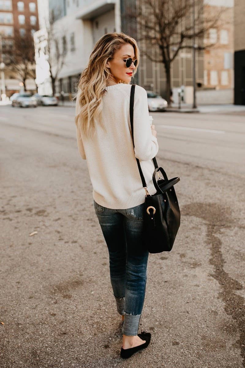 KNITTED ROUND NECK PULLOVER HEART SWEATER